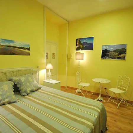 Bed & Breakfast Domus Ripetta Rome