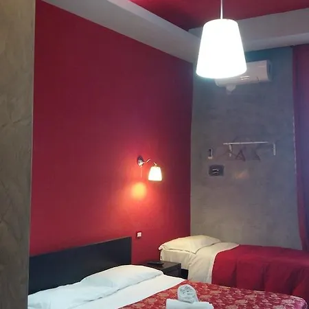 Dino Hostel Rome