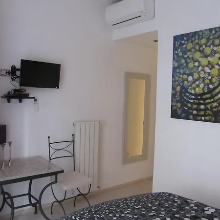 Affittacamere Your In Piazza Mazzini 3*