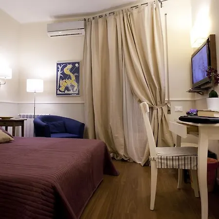 Guest house Colfelice 3*