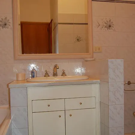 Bed & Breakfast Sessoriana Rome