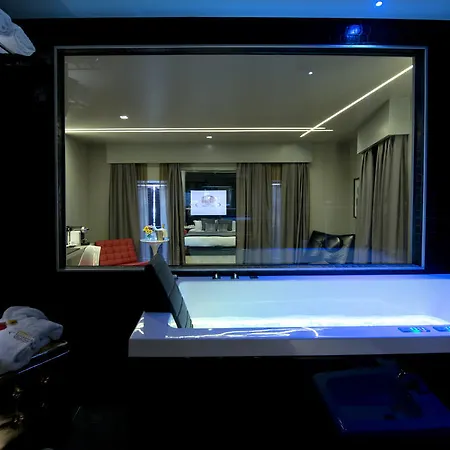 בית הארחה Torre Argentina Relais - Residenze Di Charme