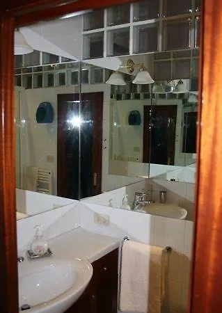 Apartment La Finestra Sul Cortile