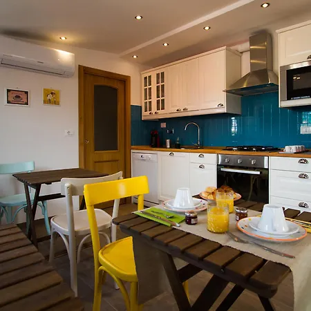 Li Rioni Bed & Breakfast Rome