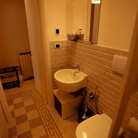 Bed & Breakfast Mazzini Rome