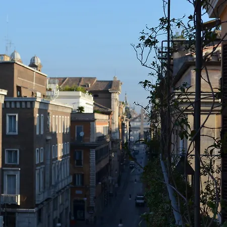 Maison d'hôtes La Scelta Di Goethe - Luxury Rome