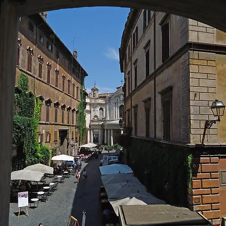 Navona