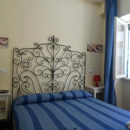 Hotel Rona 2*
