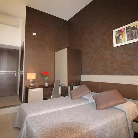 Hotell Charter 2*