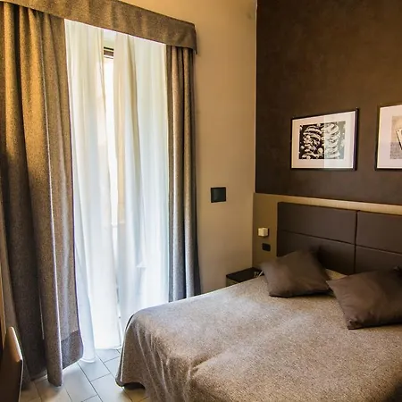 Hotell Charter Rom