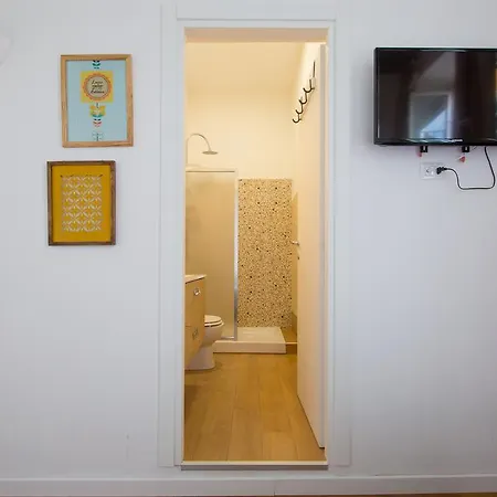 Guest house Urban Pine Rooms
