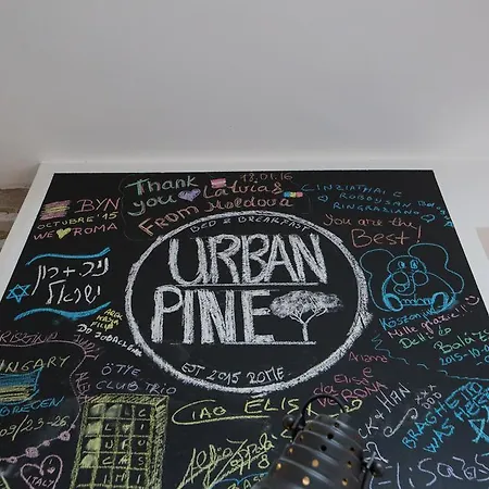 Urban Pine Rooms Rome