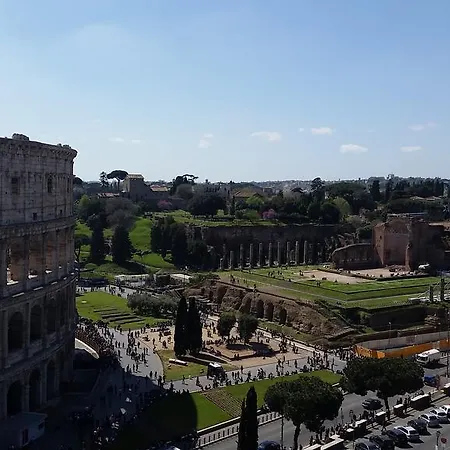 Colosseum Corner Rzym