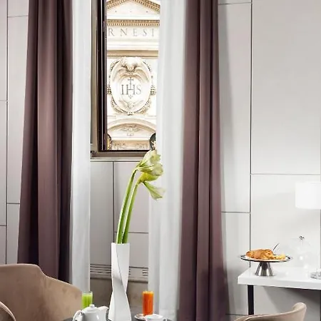 Piazza Del Gesu' Luxury 2* Rome