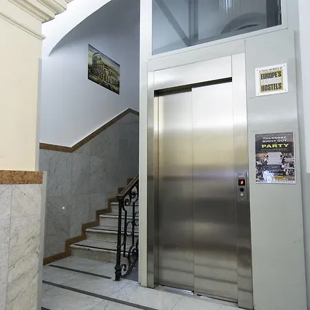 Hostel Alessandro Palace & Bar *