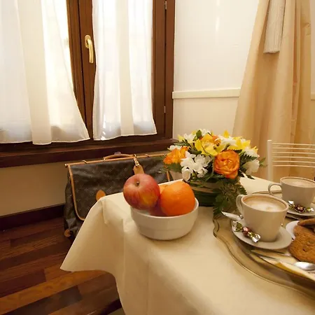 Bed and breakfast Le Di Via Ottaviano - In Roma
