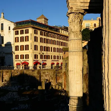 Hotel Forum 4*