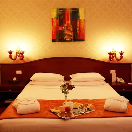 Hotel Augusta Lucilla Palace