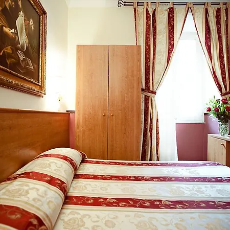 Hotel Saturnia 2*