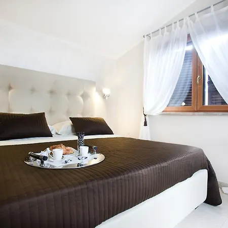 Aurelia House And Loft