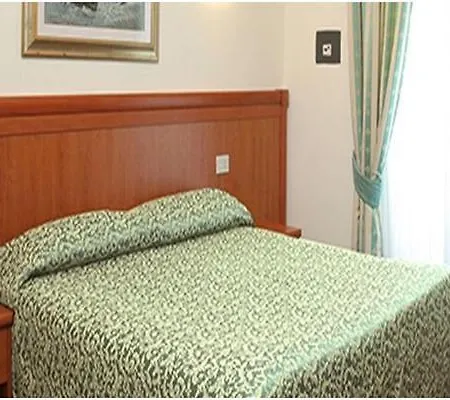Hotel Philia 3*