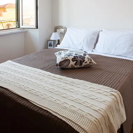 Guest house Urban Pine Rooms 2*