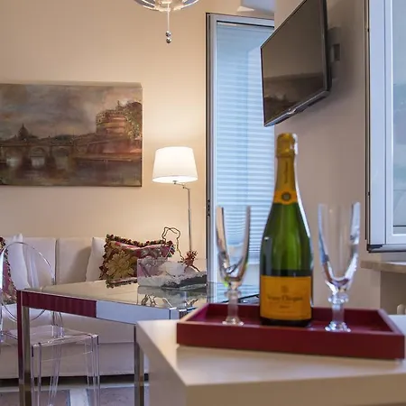 Appartamento La Porta Rossa Di Borgo - Vatican Luxury