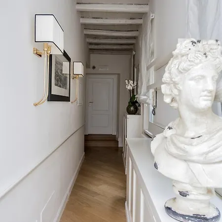 Starhome Pantheon Řím