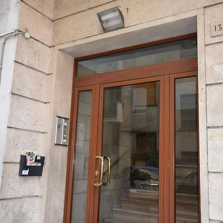 Apartment The Voice Of The Pope *