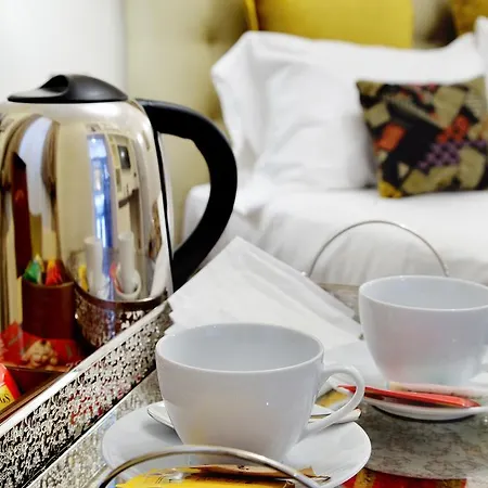 Guest house Condotti 3*