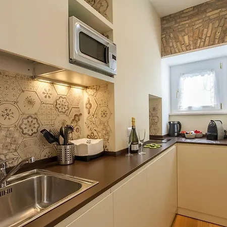 Apartment Boschetto 124 Rome