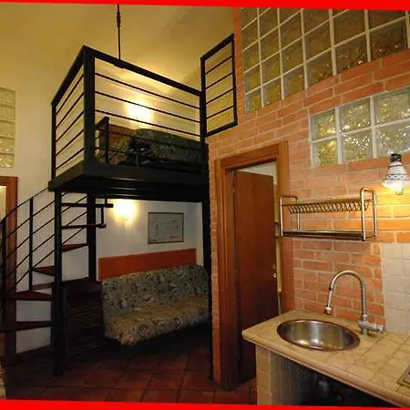 Aabacus Pyramid House Rome