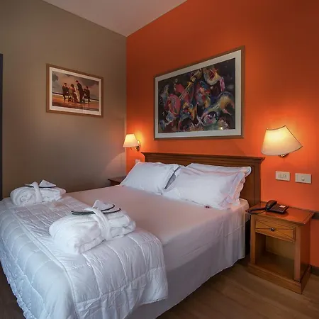 Hotel Eur Parco Dei Pini 3*