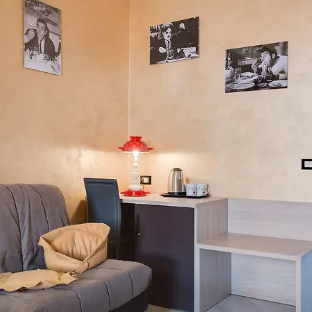 Hotel First Suites Rome