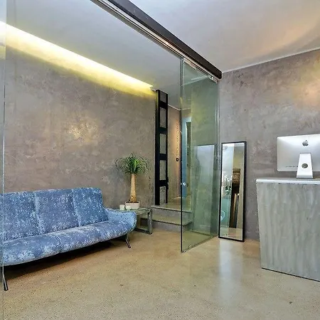 Hotel Mama's 2*