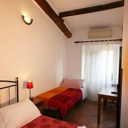 Bed & Breakfast Sixtythree 2*