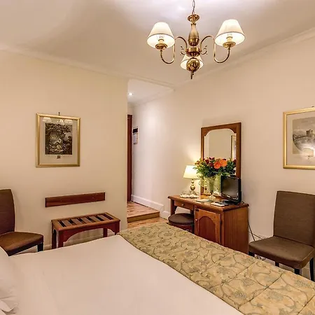 Otel Cortina 3*