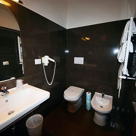 Hotel Saturnia Rome