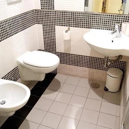 Domus Mazzini Bed & Breakfast 2*