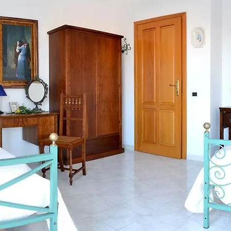Guest house Le Stanze Di Cornelia 4*