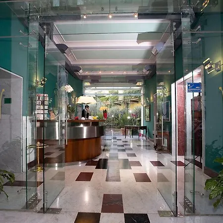 Hotel Ateneo Garden Palace