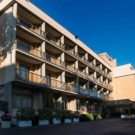 Hotel Park Blanc Et Noir 3*