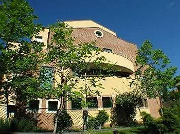 Kaire Hotel 3*