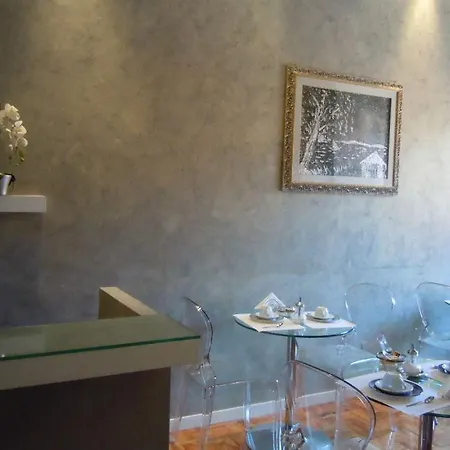 Relais Conte Di Cavour De Luxe 2* Rome