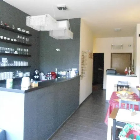 Aida Charming Bed & Breakfast 2*