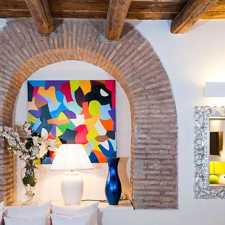 Domus Spagna Capo Le Case 3*