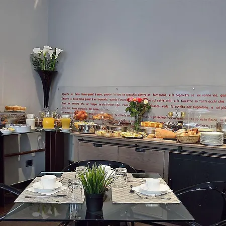 Navona Colors Hotel 3*
