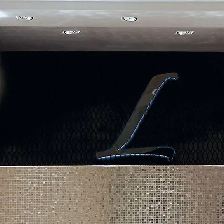 Leon's Place In 4* Rome