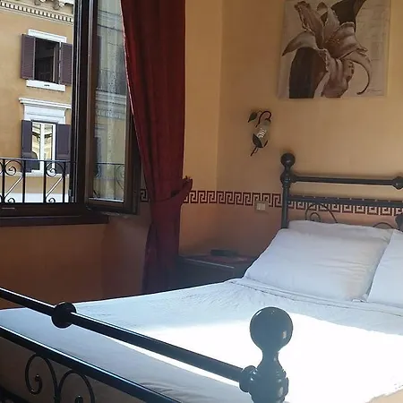 Le Di Via Ottaviano - In Bed & Breakfast 2*
