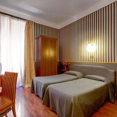 Aquarium Hotel 2*